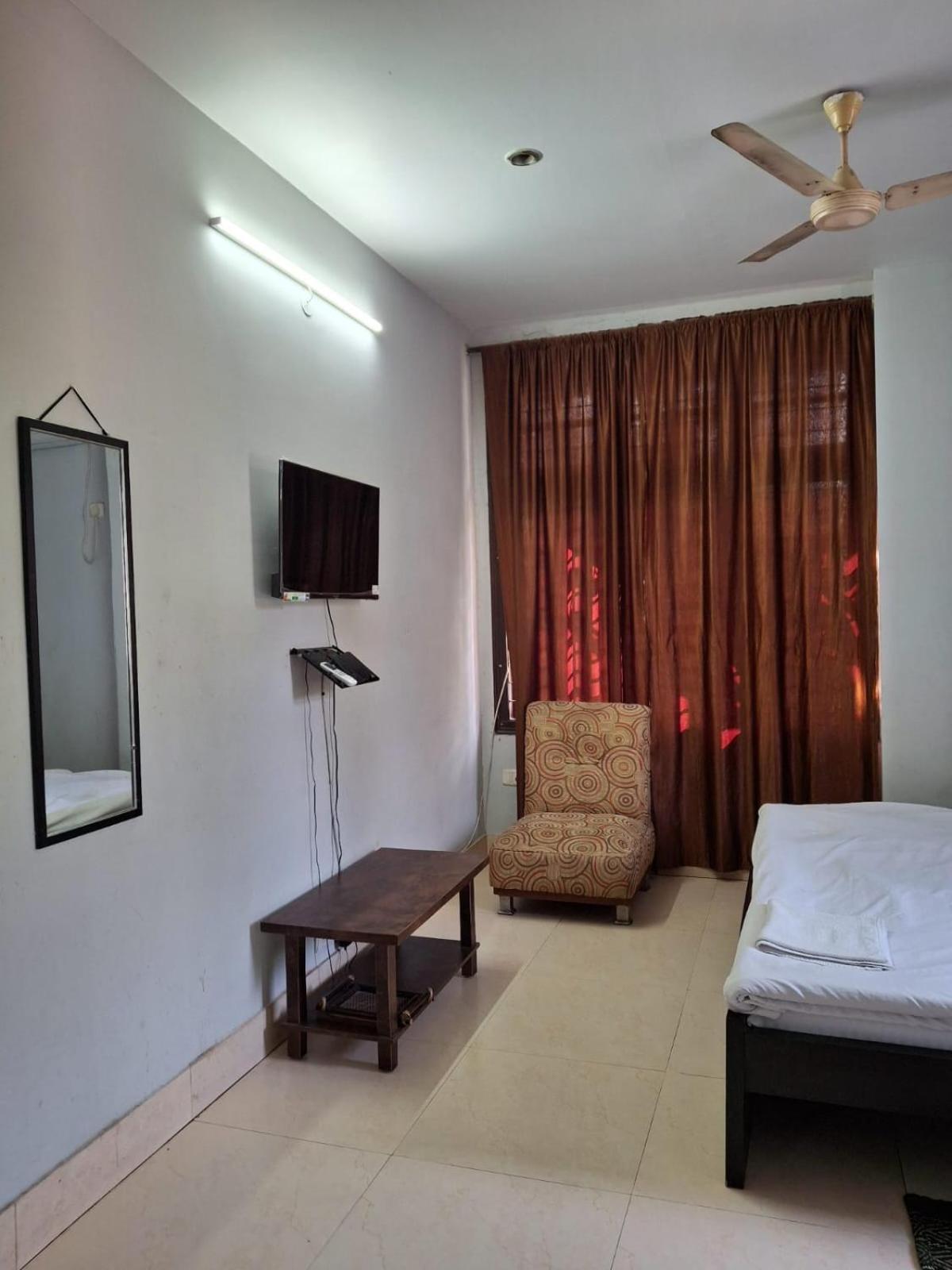 Exotic Villa Homestay Ґувахаті Екстер'єр фото