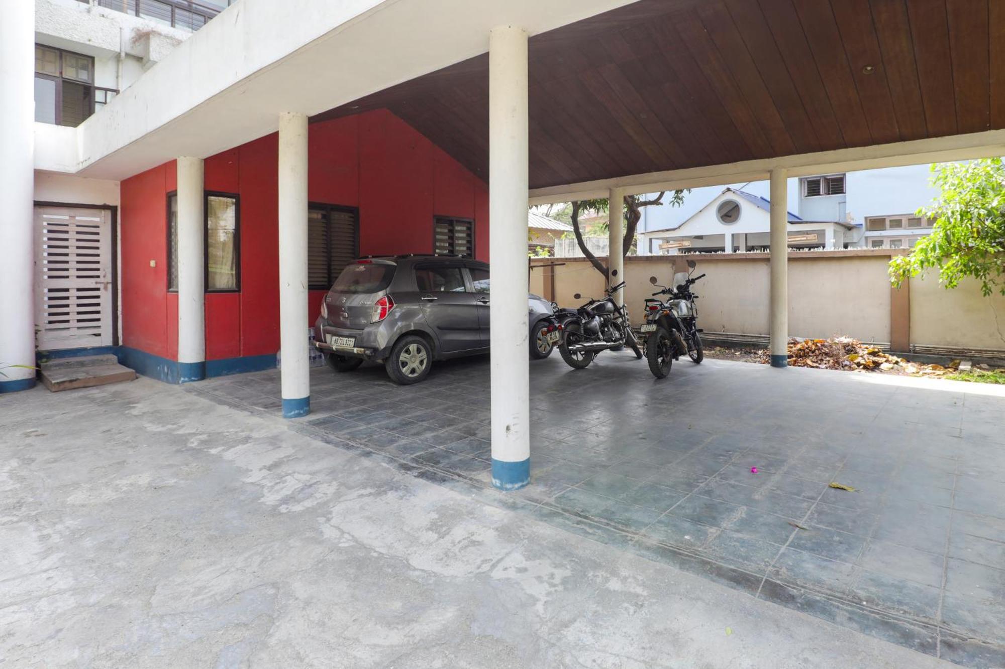 Exotic Villa Homestay Ґувахаті Екстер'єр фото