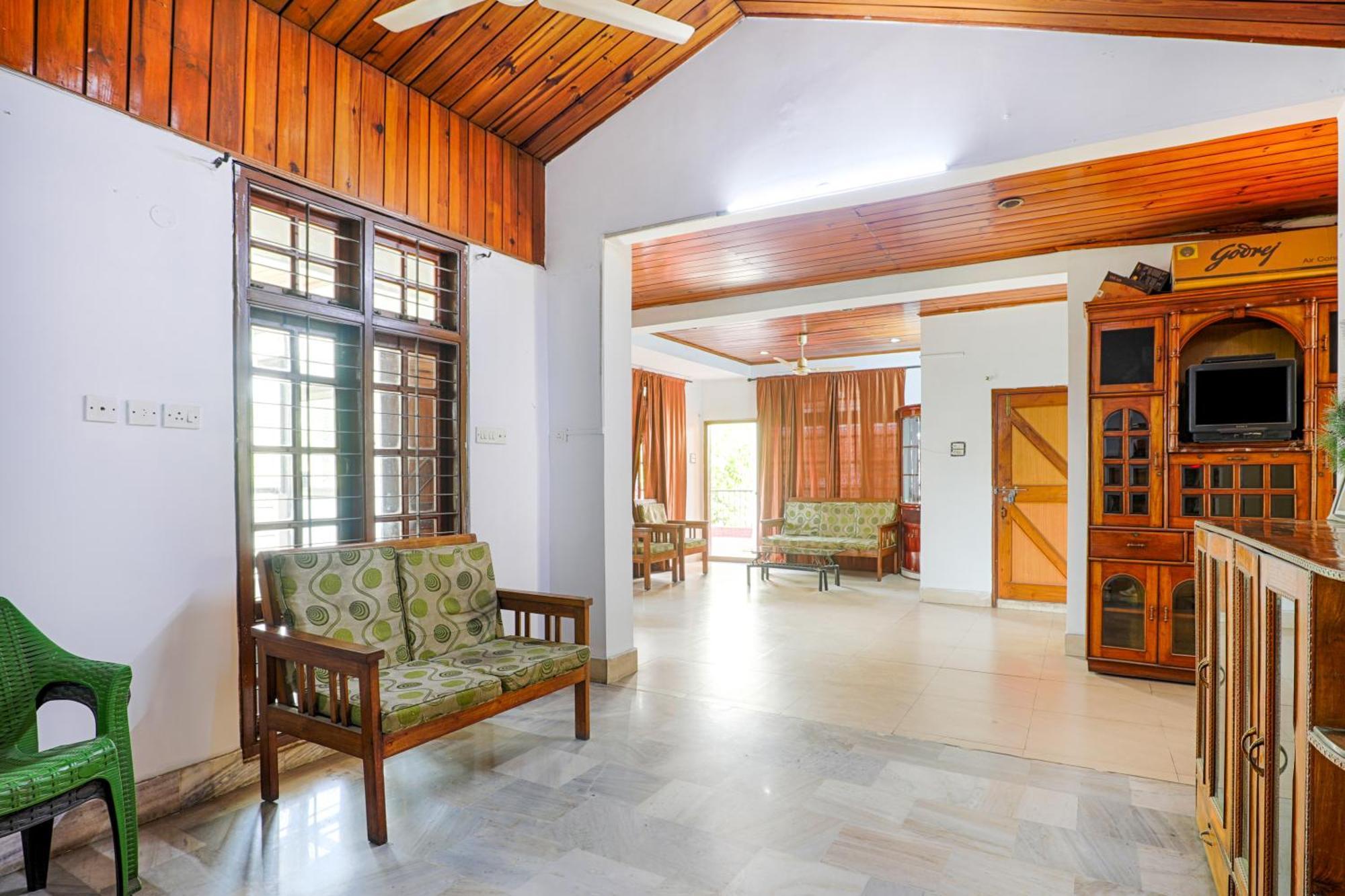 Exotic Villa Homestay Ґувахаті Екстер'єр фото